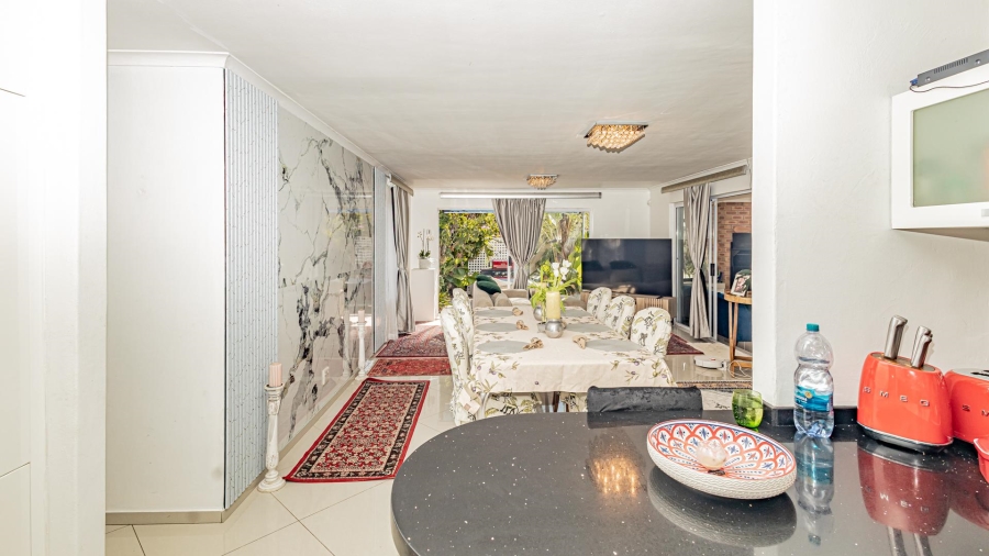 3 Bedroom Property for Sale in Sunningdale Western Cape